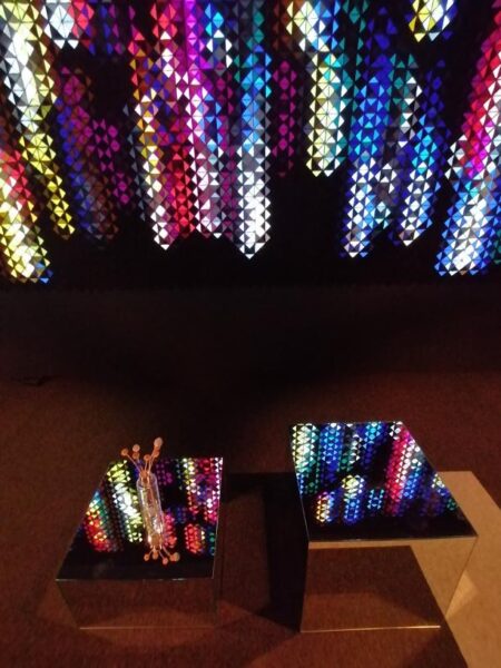 GRID installáció S/ALON Budapest kiállítás fény játék